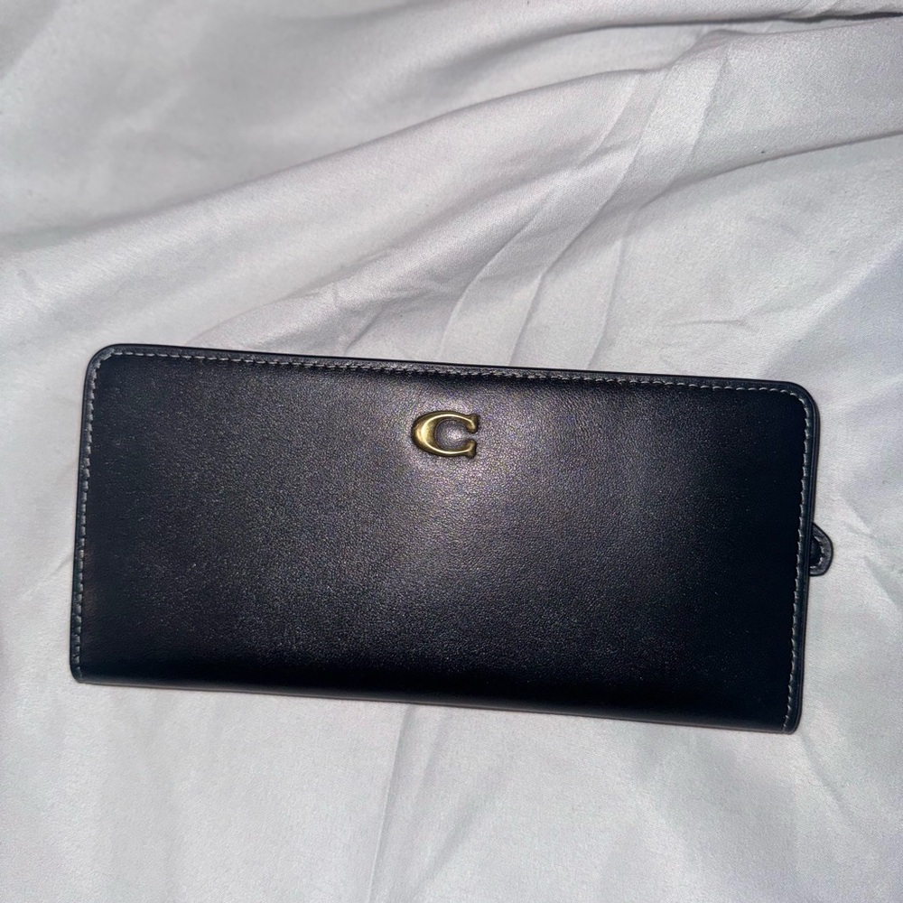 Coach Essential Slim Wallet